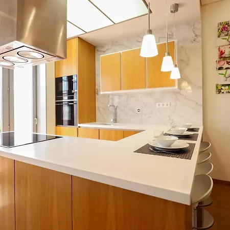 Apartment Ribeira Riverhouse - Centre Duplex With Terrace Viana do Castelo