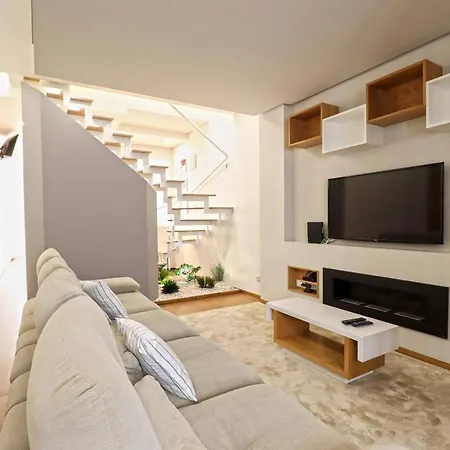 Ribeira Riverhouse - Centre Duplex With Terrace Apartment Viana do Castelo