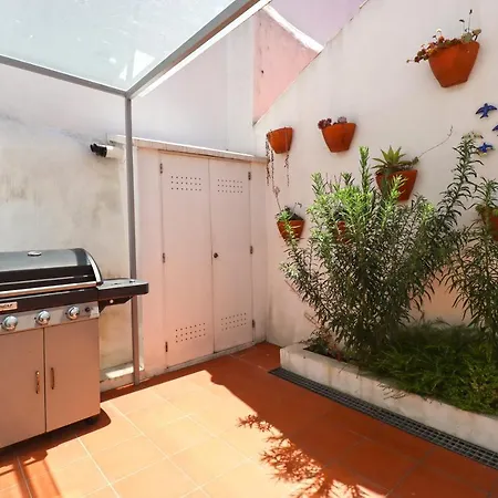 Ribeira Riverhouse - Centre Duplex With Terrace Apartment